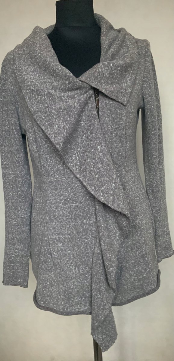 SWETER NARZUTKA DAMSKA PLUS SIZE PREZENT OKAZJA