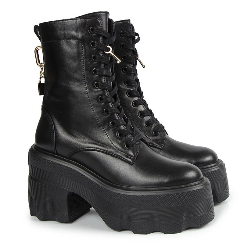 Carinii B9923-E50 czarne botki workery damskie klocek platforma modne r.36