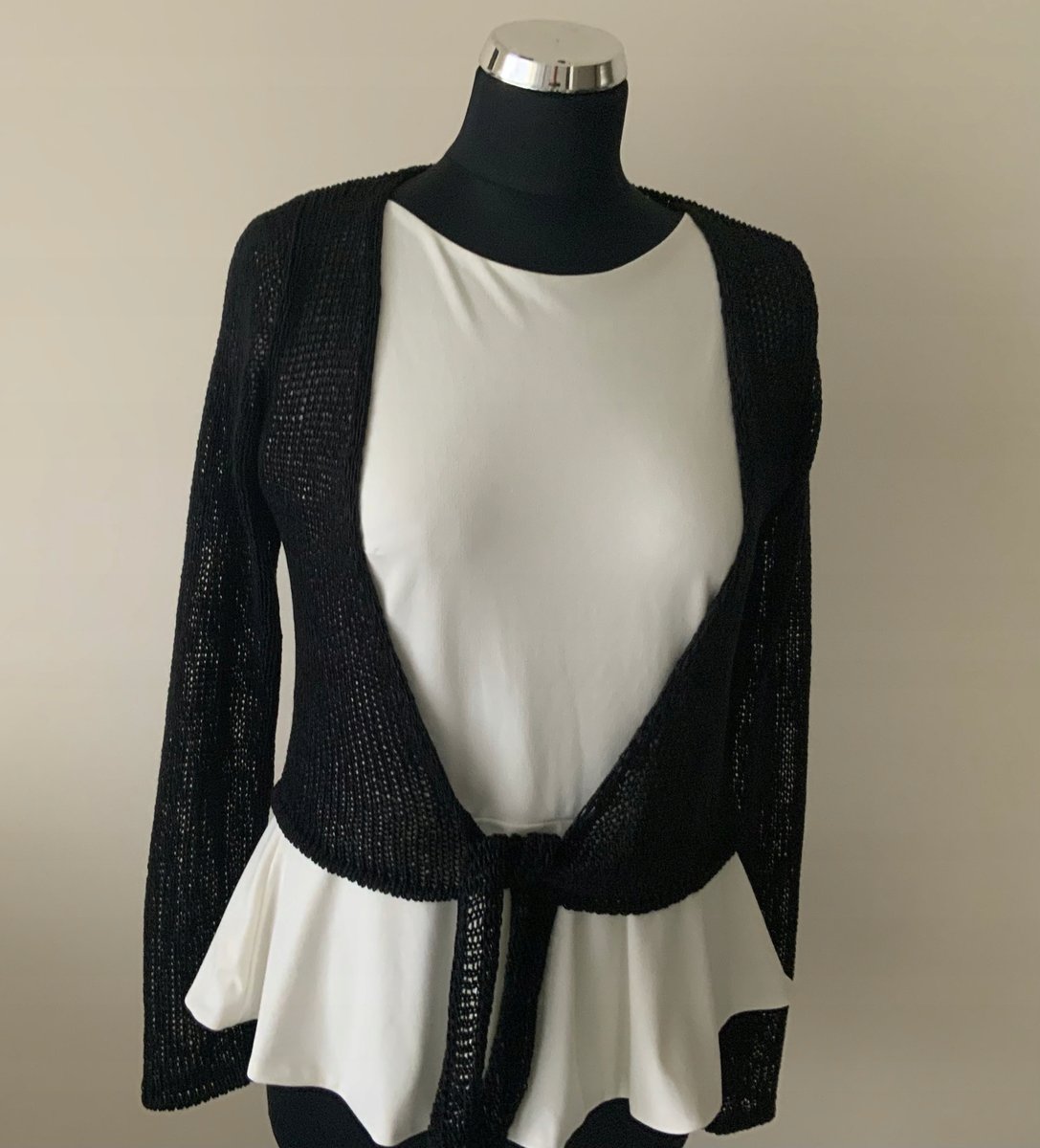 CZARNY SWETER DAMSKI BOLERKO POGRZEB ŻAŁOBA OKAZJA