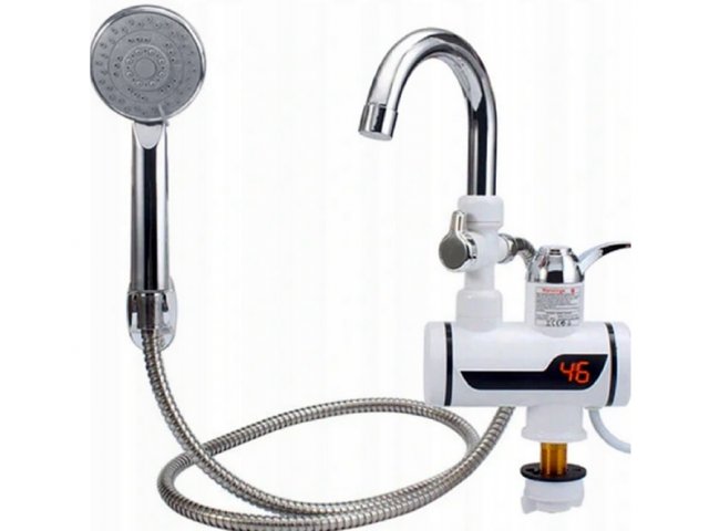 Przepływowy Podgrzewacz Wody Prysznic Kran Stojący