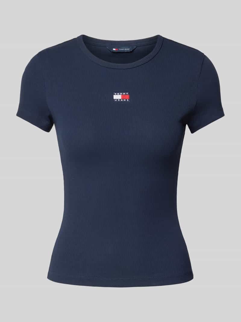T-shirt z wyhaftowanym logo