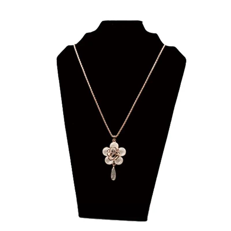 Stojak na biżuterię z weluru – Czarny