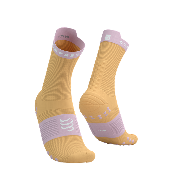 COMPRESSPORT Skarpetki do biegania wysokie PRORACING SOCKS V4 RUN HIGH buff orange/roseateblue