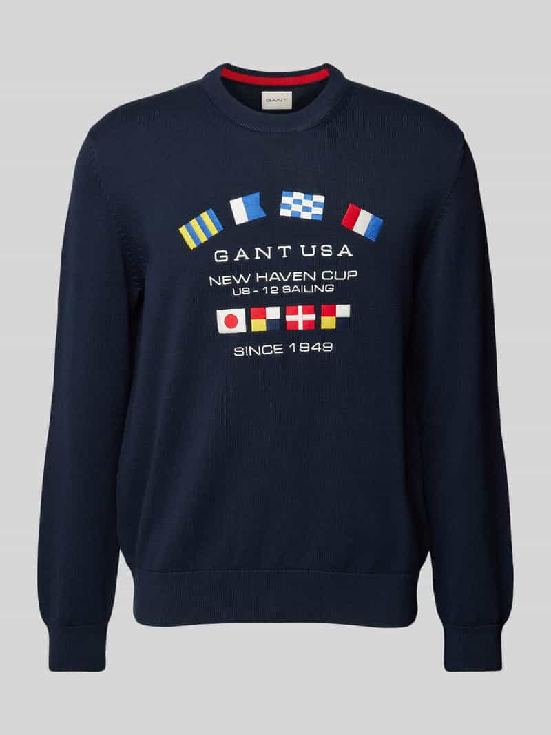 Sweter z dzianiny z wyhaftowanym logo