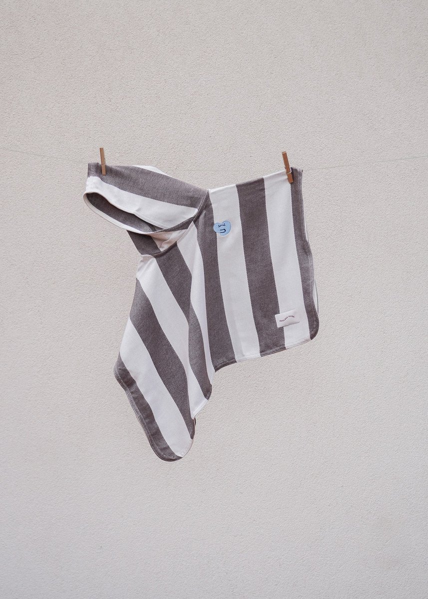 PONCZO Z BAMBUSA W BRĄZOWE PASY/ SERDUSZKO