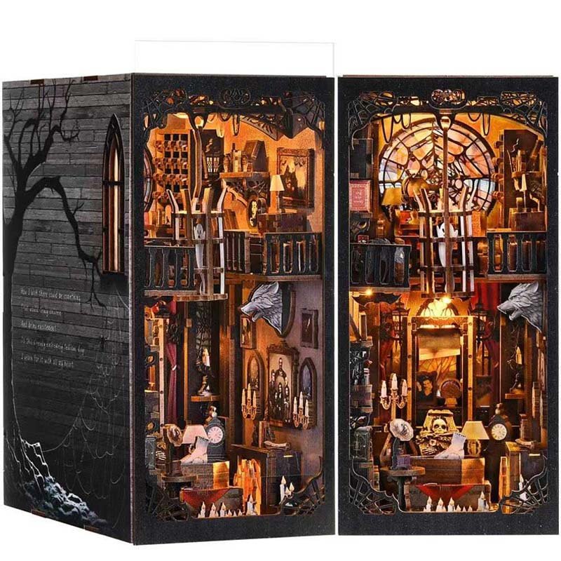 Miniaturowy domek Book Nook - Dracula family