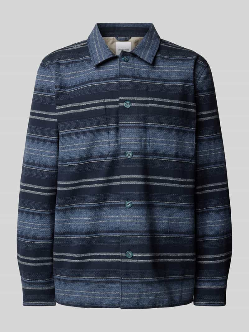 Kurtka koszulowa o kroju relaxed fit z nakładanymi kieszeniami na piersi