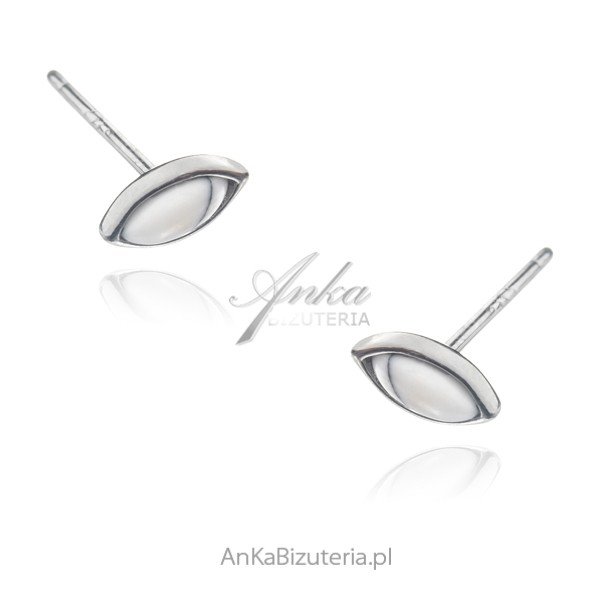 ankabizuteria.pl Delikatne kolczyki srebrne sztyfty z białym kamieni