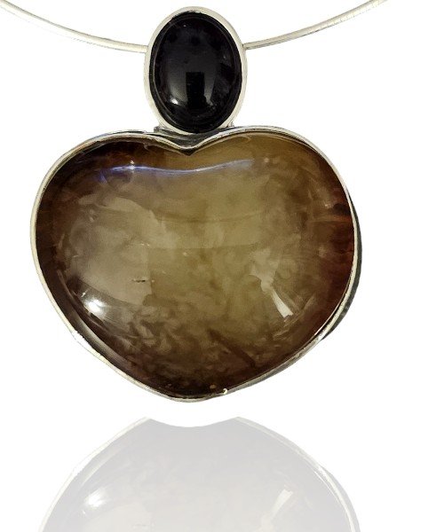 ankabizuteria.pl Piękna zawieszxka srebrna SERCE z bursztynem