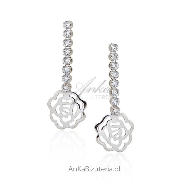 ankabizuteria.pl Kolczyki srebrne z cyrkoniamii - kwiatki