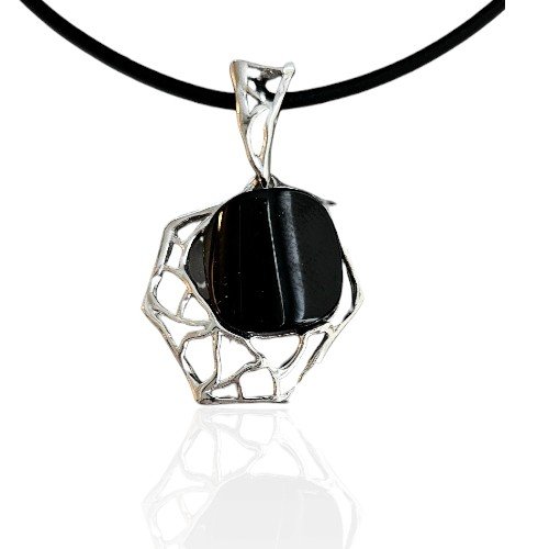 ankabizuteria.pl Zawieszka srebrna SPIDER z wiśniowym bursztynem