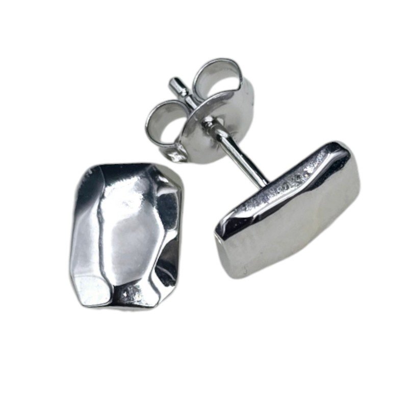 ankabizuteria.pl Kolczyki srebrne prostokąty na sztyft młotkowane
