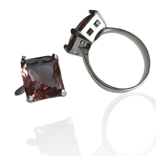 ankabizuteria.pl Pierścionek srebrny z prostokątnym sultanitem