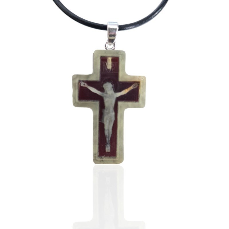 ankabizuteria.pl Krzyżyk z bursztynu rzeźbiony