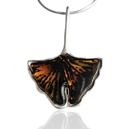 ankabizuteria.pl Zawieszka srebrna z bursztynem MIŁORZĄB