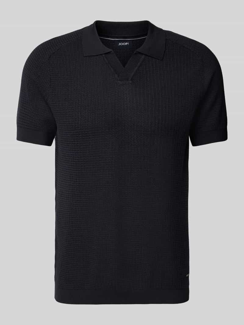 Koszulka polo o kroju regular fit z dekoltem w serek