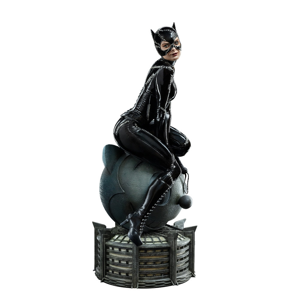 Iron Studios BATMAN RETURNS - Catwoman Legacy Replika statuetka 1/4