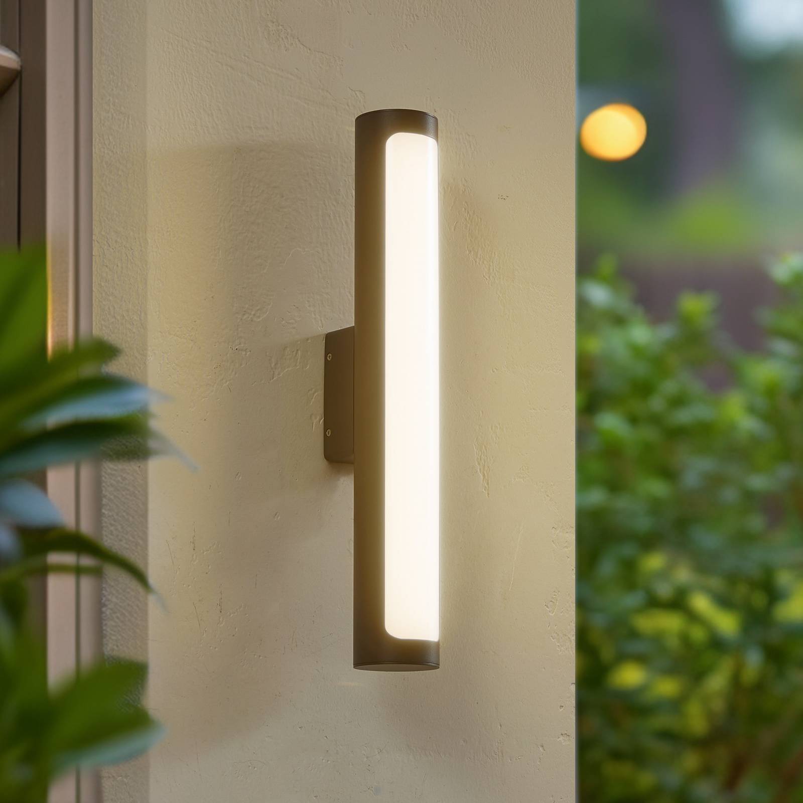 Lucande kinkiet zewnętrzny LED Tuberia, ciemnoszary, aluminium, Ø 7 cm