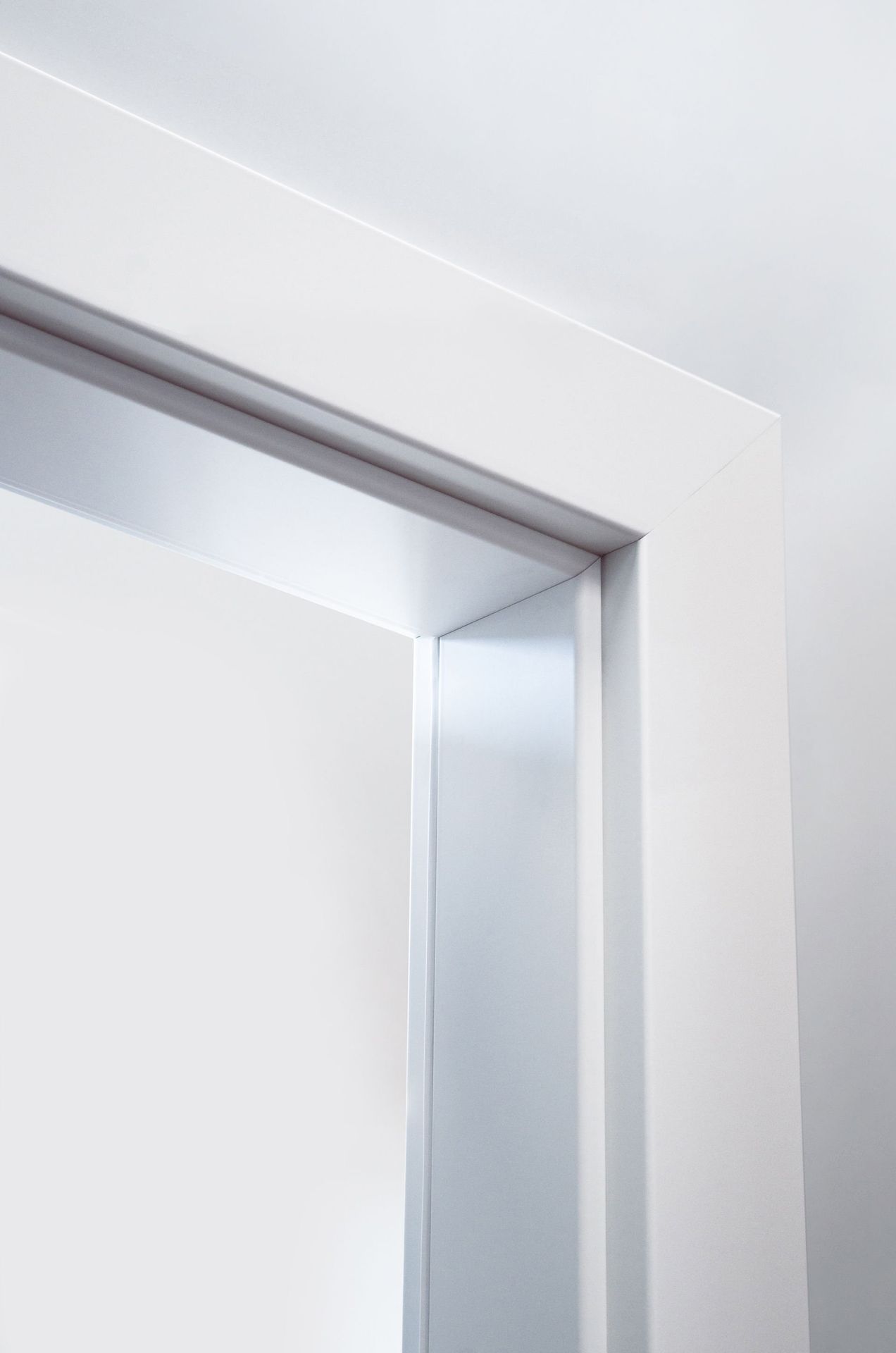 Ościeżnica Regulowana Bezprzylgowa Invado Zakres 75-94 Mm 80 Lewa Biała