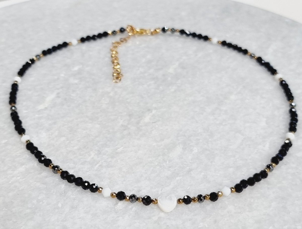 Naszyjnik choker czarny turmalin serce trendy