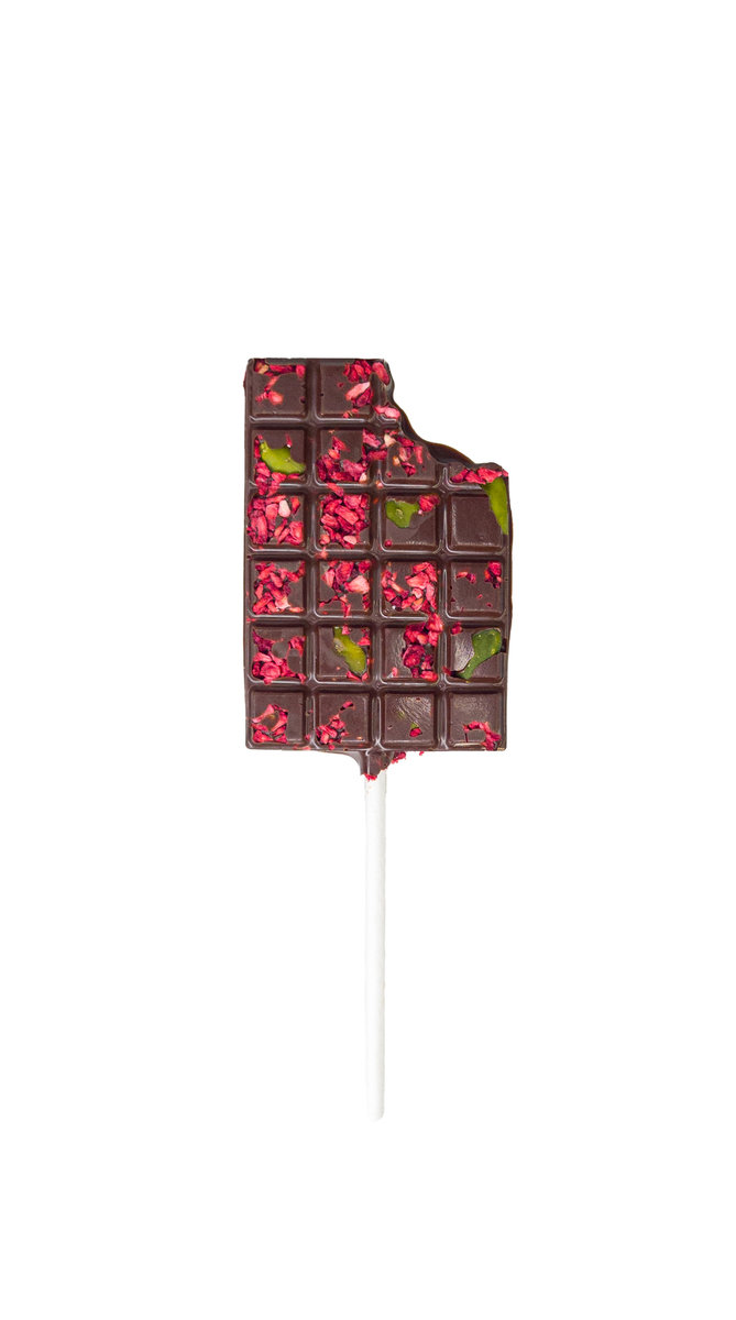 Lizak tabliczka z deserowej czekolady z malinami i pistacjami