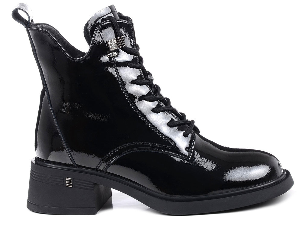 Botki damskie skórzane lakierowane ocieplane czarne D&A CR42-089-37