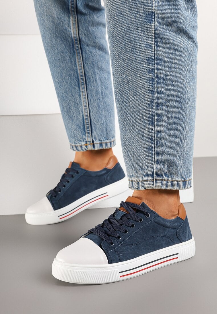 Granatowe Skórzane Trampki na Płaskiej Podeszwie ze Skórzaną Wkładką i Kontrastowym Noskiem Helili