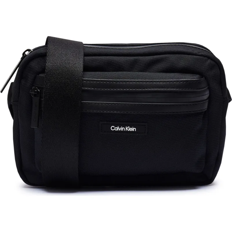 Calvin Klein Reporterka