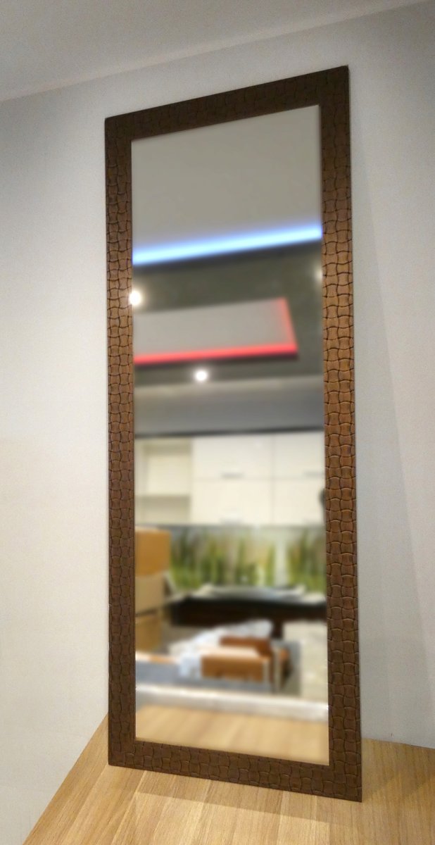 Lustro w drewnianej miedzianej ramie 140x50