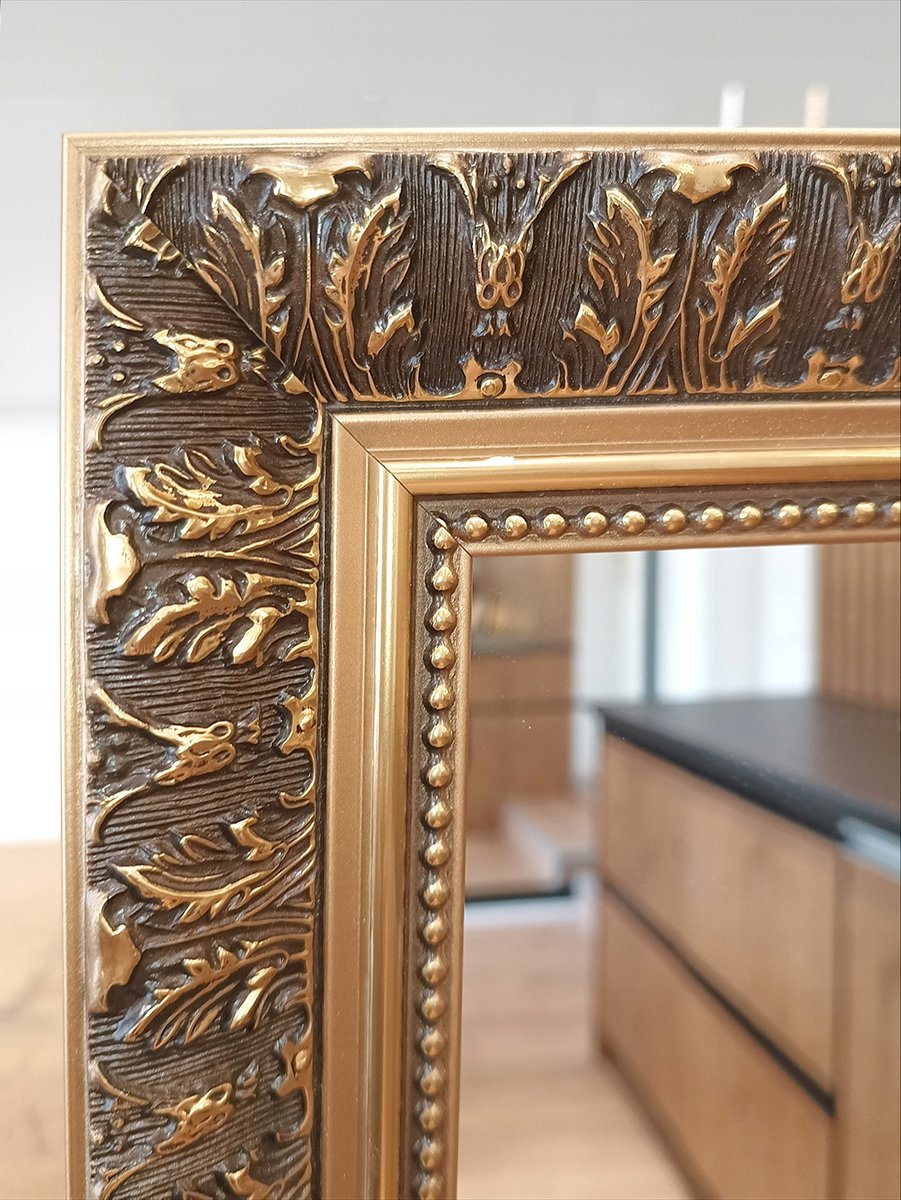 Ekskluzywne lustro w STYLOWEJ ZŁOTEJ ramie 110x40 s17