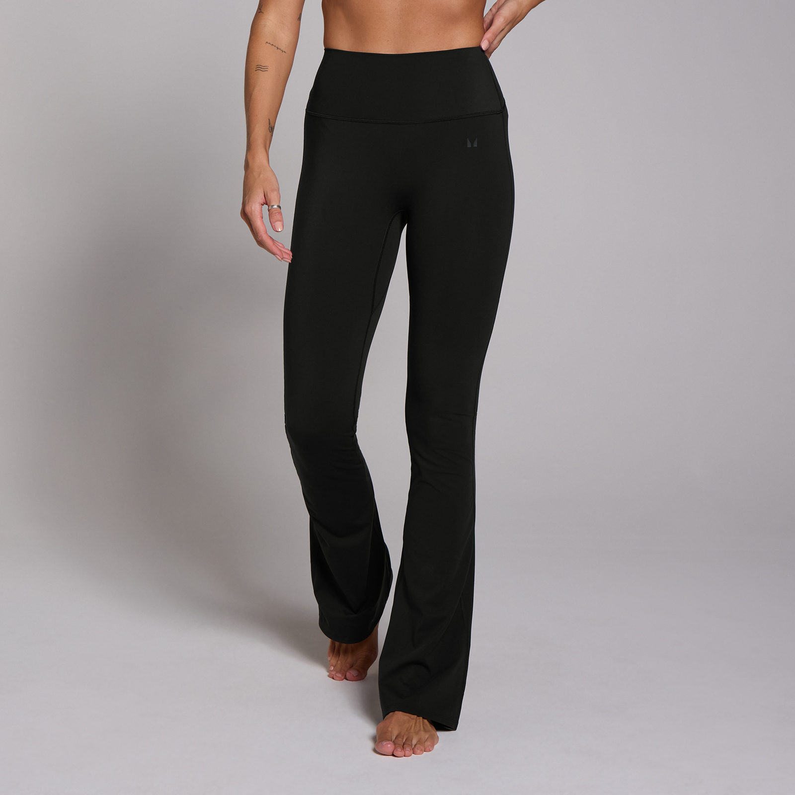 Damskie legginsy z rozszerzanymi nogawkami z kolekcji Tempo MP – czarne - L