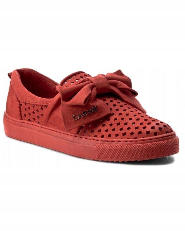 Ażurowe czerwone półbuty Carinii B4021_-H55 damskie skóra nubuk r.36