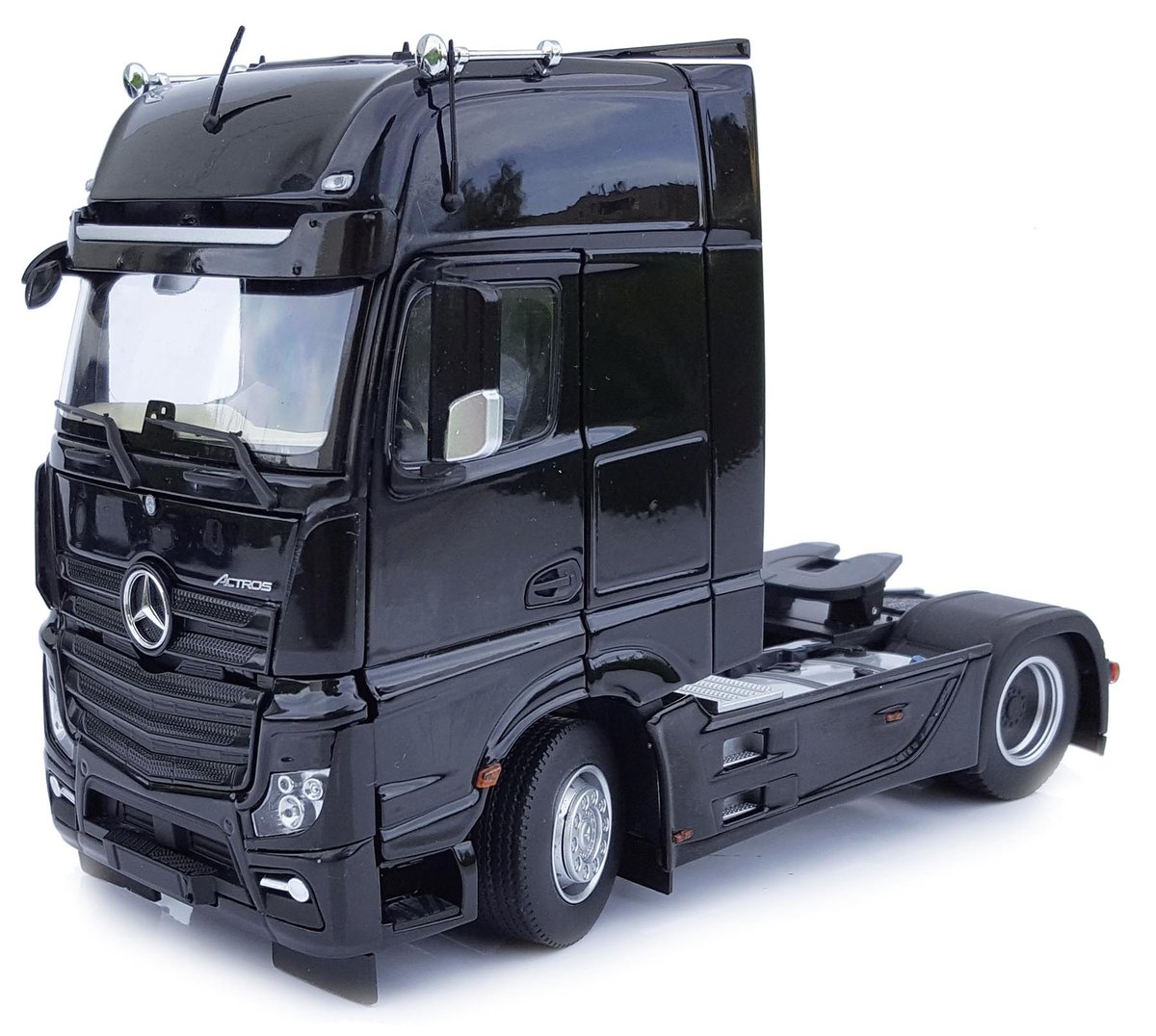 Metalowy Model Ciągnik Siodłowy Mercedes-Benz Actros Gigaspace 4X2 Tir 1:32