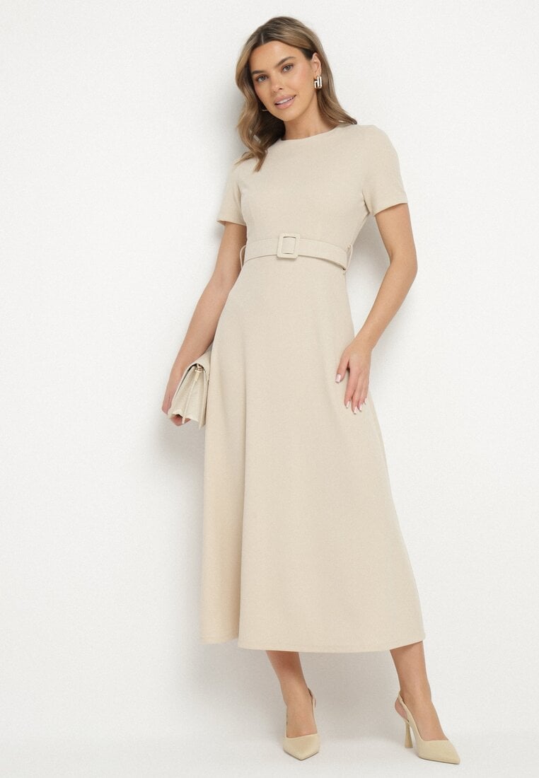 Beżowa Rozkloszowana Sukienka Ozdobiona Paskiem Desianna