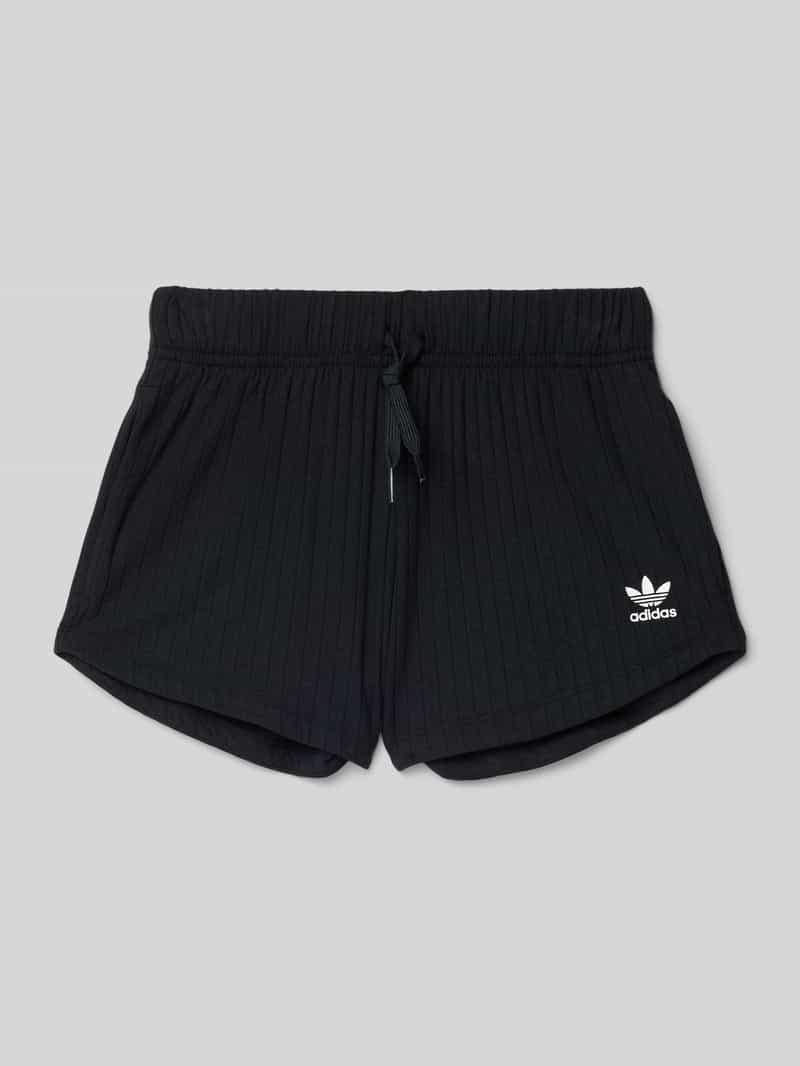 Szorty o kroju regular fit z nadrukiem z logo