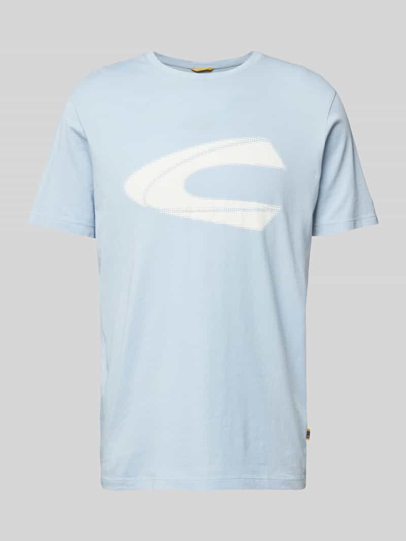 T-shirt z detalem z logo