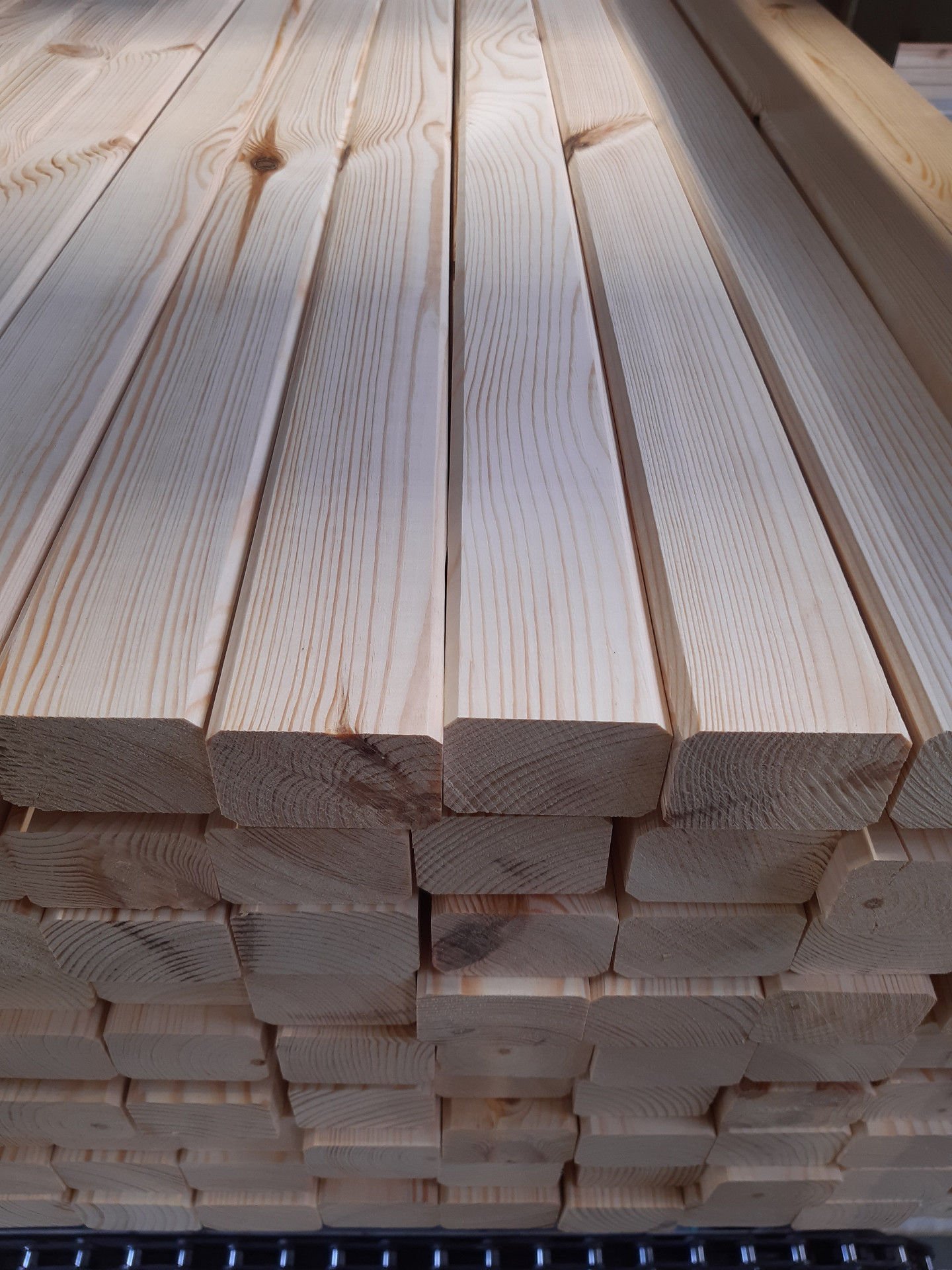 Legar Do Desek Tarasowych Sosna 40X60X4000 Mm Kronospan