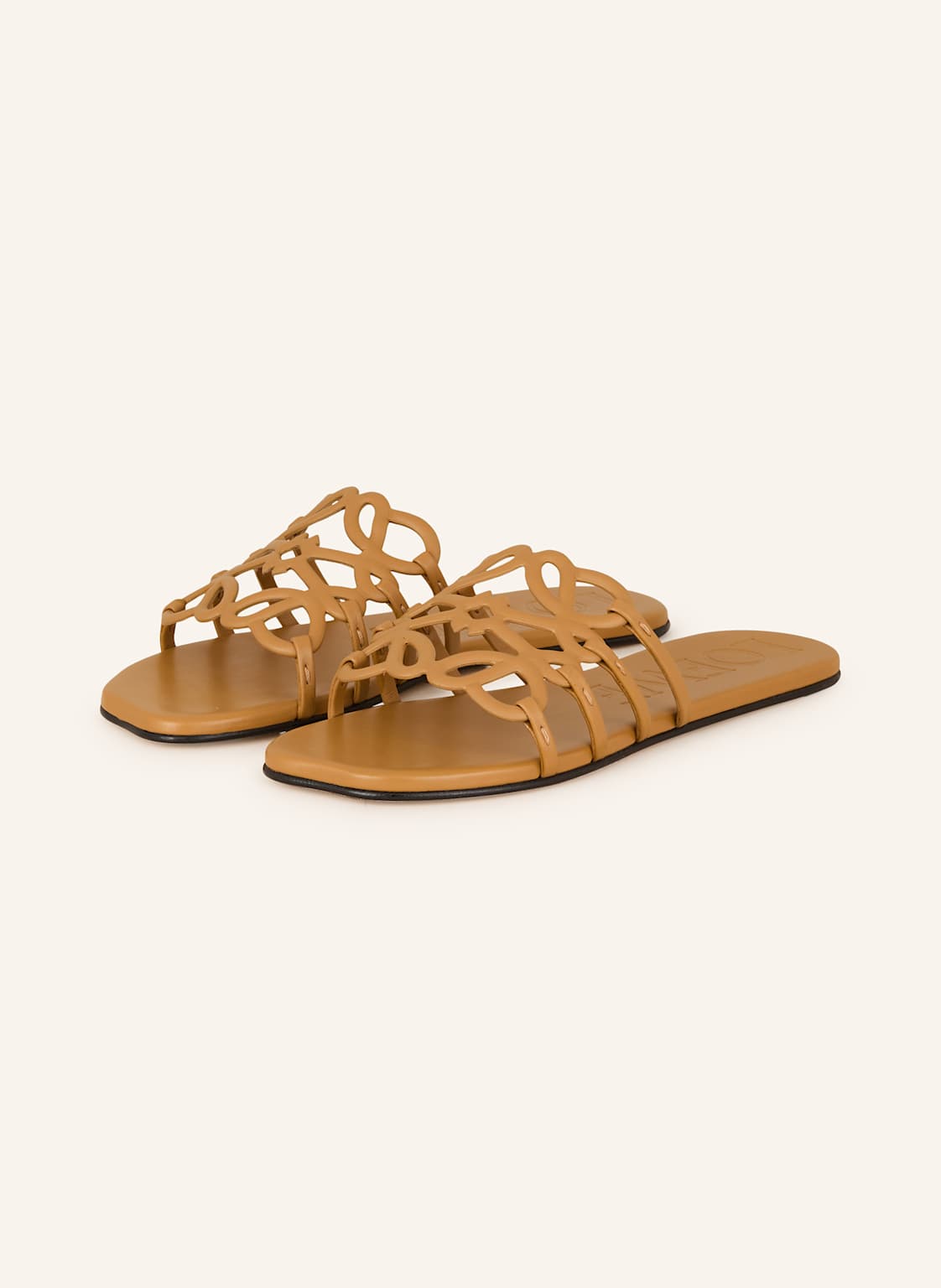 Loewe Klapki Petal Anagram beige