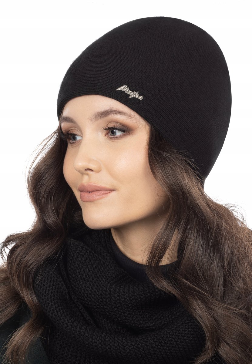 Klasyczna Czapka Damska Podwójna Elegancka Jesienno Zimowa Czarna