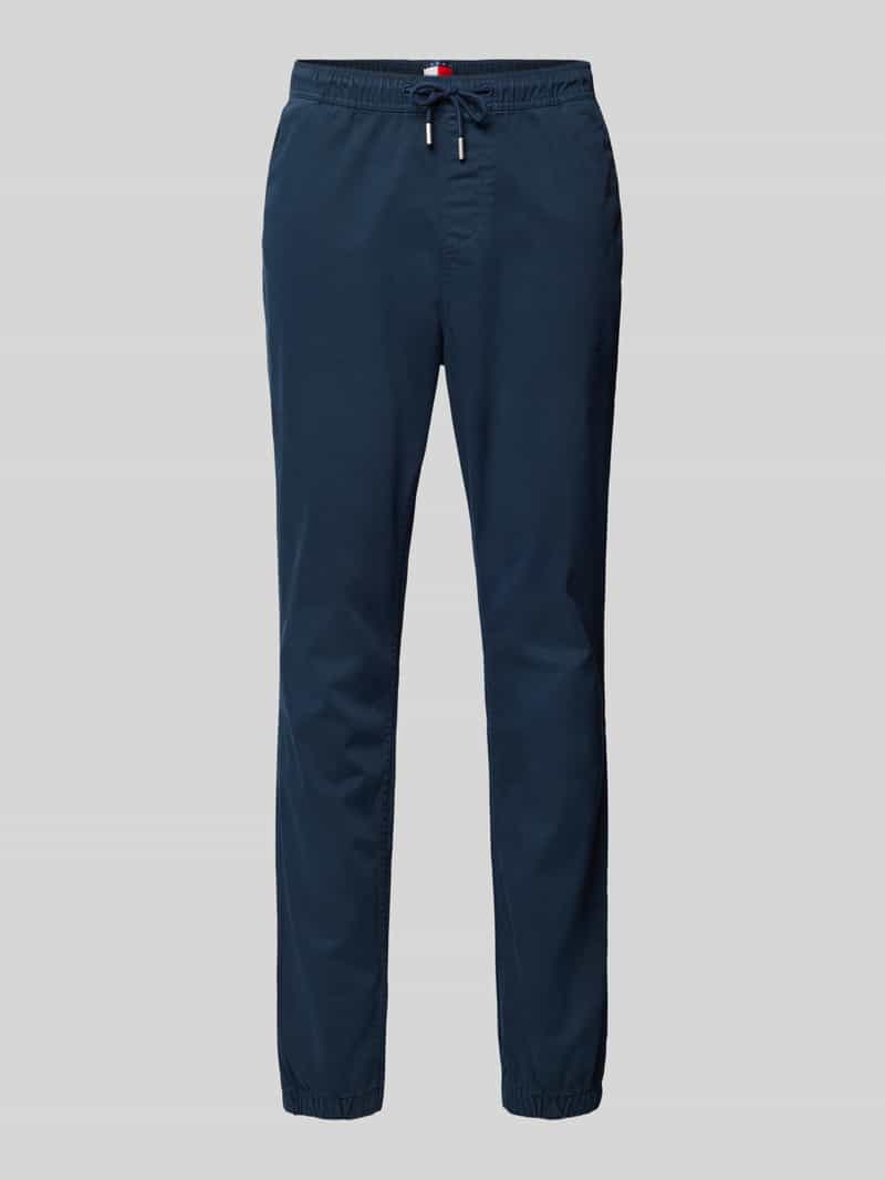 Spodnie sportowe o kroju tapered fit z tunelem model ‘AUSTIN’