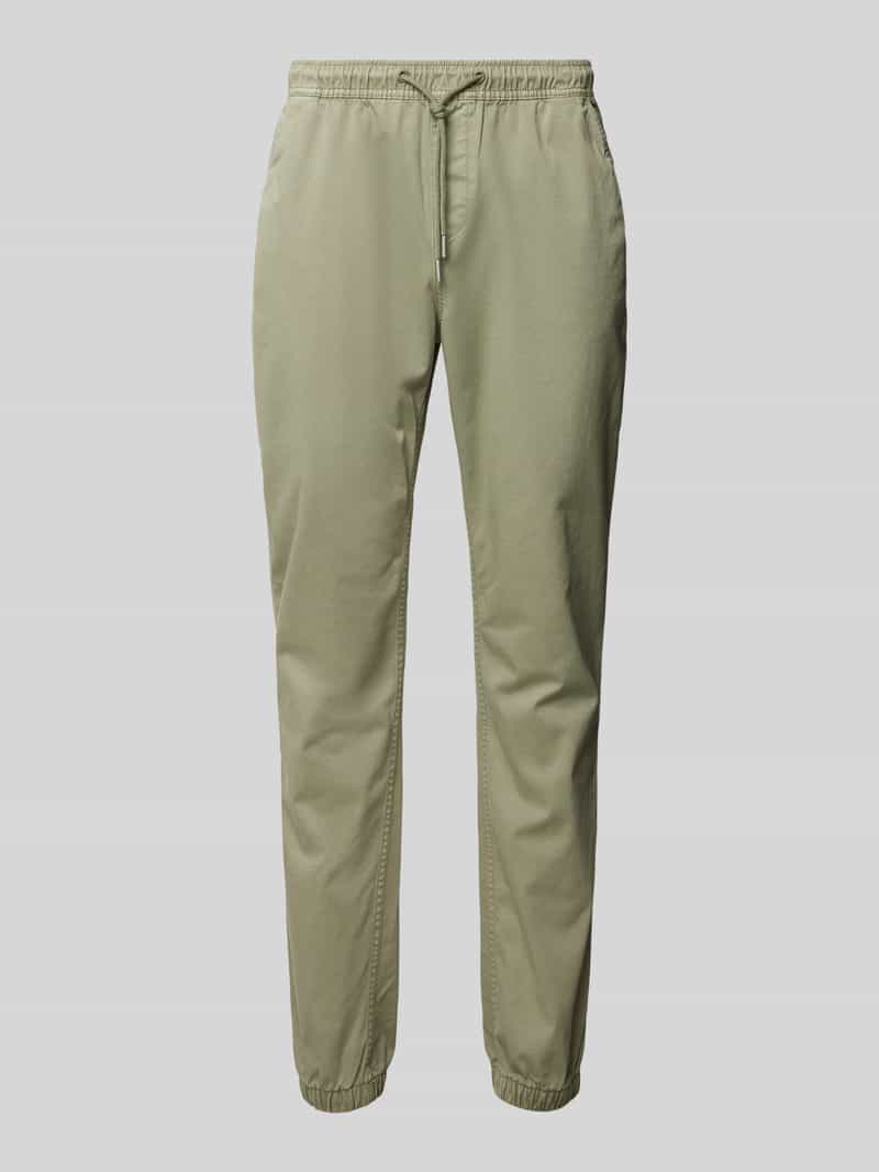 Spodnie sportowe o kroju tapered fit z tunelem model ‘AUSTIN’