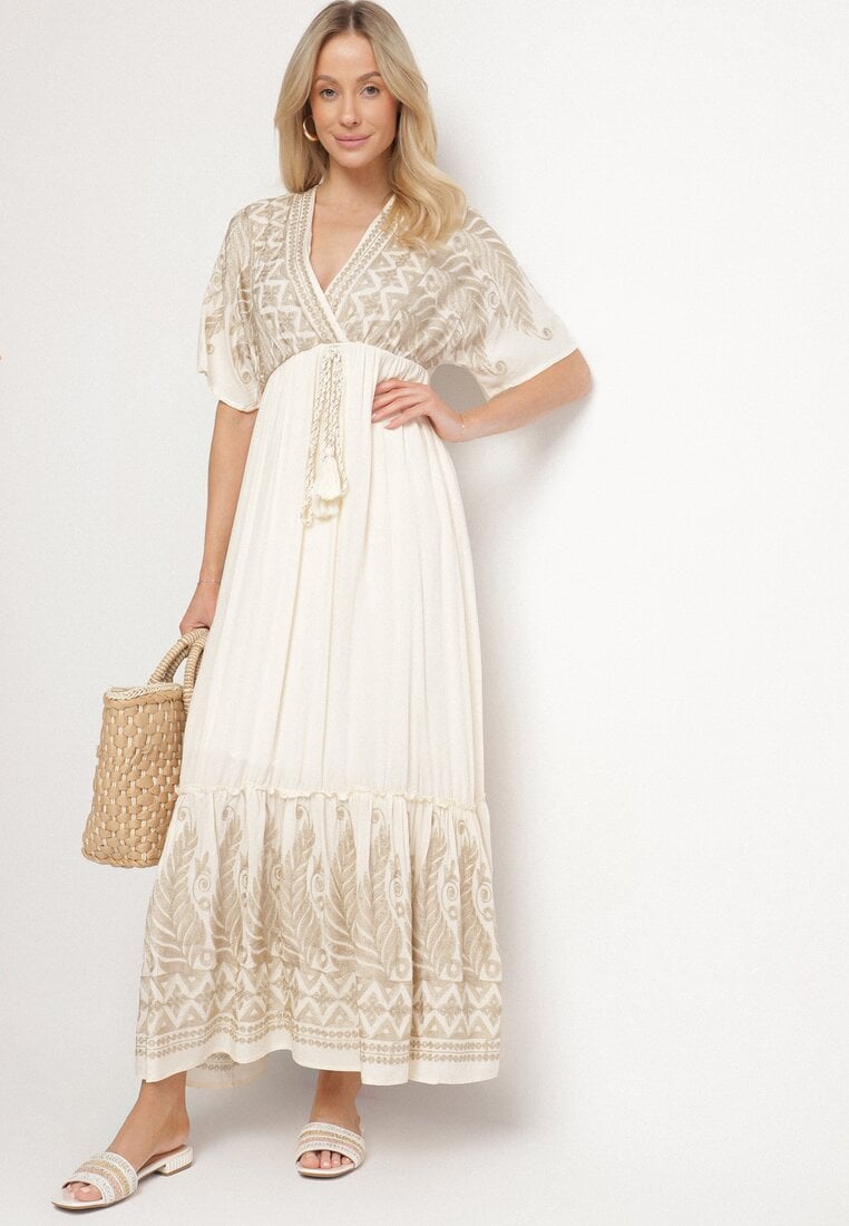 Jasnobeżowa Wiskozowa Sukienka z Kopertowym Dekoltem i Haftem z Metaliczną Nicią Emhiris