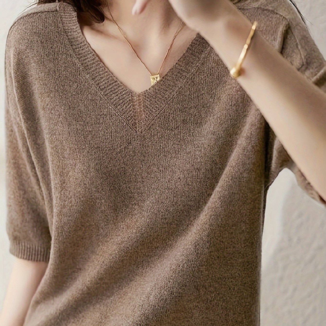 TEMU Damska koszulka z wycięciem pod szyją - swobodna, oddychająca koszulka z krótkim rękawem w jednolitym kolorze, idealna na każdą porę roku