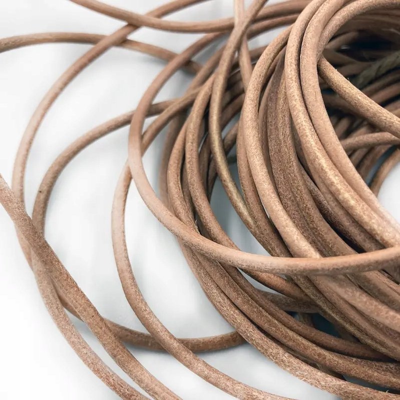 Rzemień skórzany 4mm okrągły 100cm - naturalny