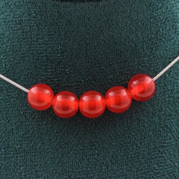 Kamienie i minerały. Naszyjnik z 5 czerwonych koralików chalcedonowych 8 mm. Łańcuszek ze stali nierdzewnej Naszyjnik dla kobiet, mężczyzn. Rozmiar ..