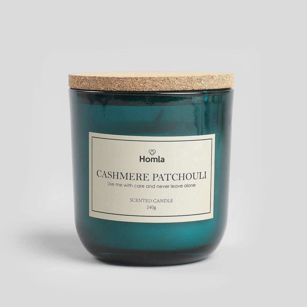 HOMLA Świeca o zapachu paczuli VERDE Cashmere Patchouli 240g