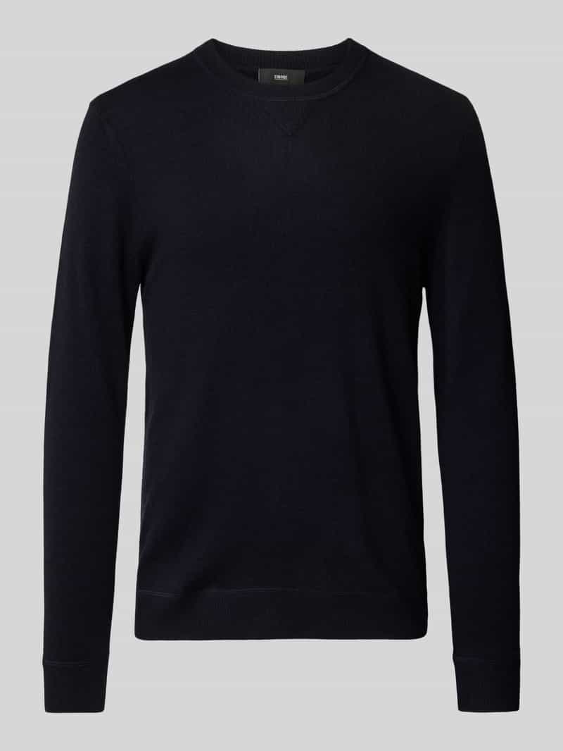 Sweter z dzianiny z okrągłym dekoltem