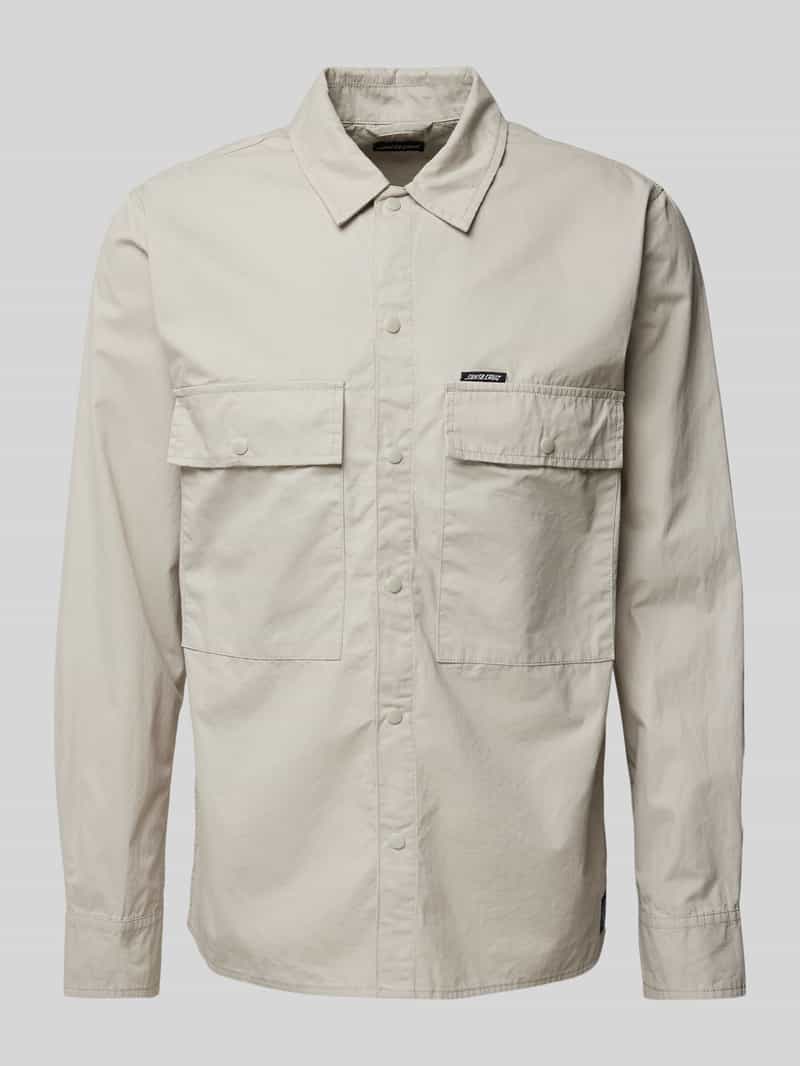 Koszula casualowa o kroju regular fit z detalem z logo