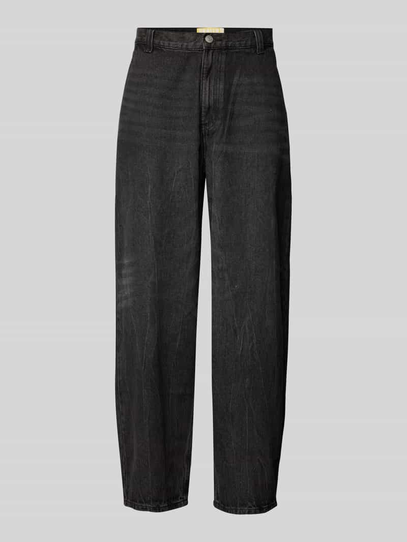 Jeansy o kroju baggy fit z naszywką z logo