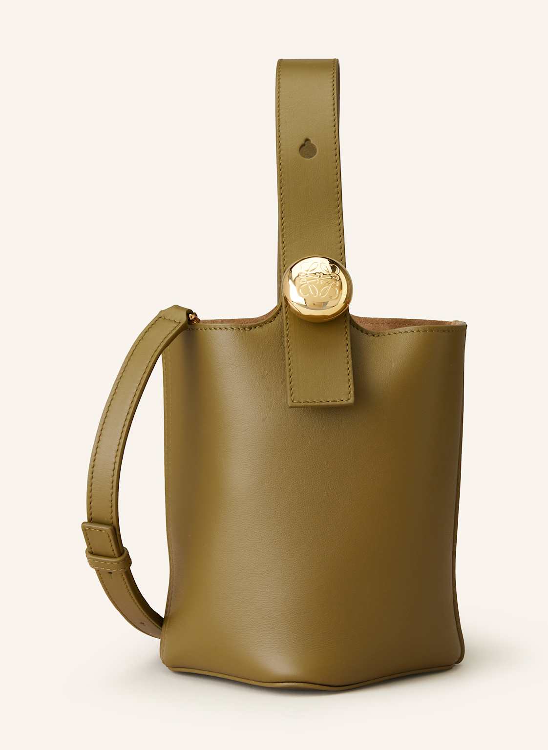 Loewe Torebka Pebble Bucket Mini gruen
